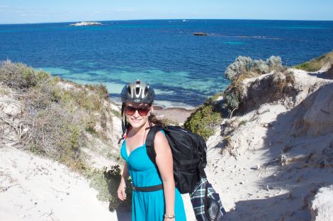 Notice I am the one lumped with the ginormous backpack and picnic blanket... I burned many calories that day! :)
